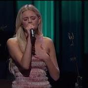 Carrie Underwood Kelsea Ballerini Walkaway Joe