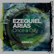 Ezequiel Arias Revolver