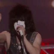 Caleb Johnson Performs With Kiss On American