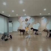Hyuna 현아 잘나가서 그래 Feat 정일훈 Of Btob Roll Deep M V