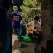 Daler Gitaris