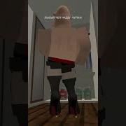 Лысый Чел На Каблуках Топает По Улочке