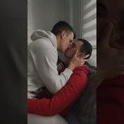 Два Парня Целуются Gay Kiss