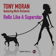 Nicki Richards Rolls Like A Superstar