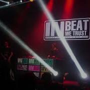 In Beat We Trust Urban Flacon