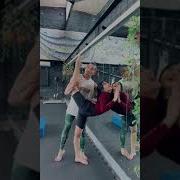 Cewek Kesakitan