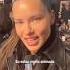 Adriana Lima No Backstage Da Victoria S Secret Fashion Show