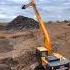 Mind Blowing Excavator Reaches Down 100 FEET Deep