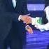 IU Song Seung Heon MMA 2017 Shaking Hands And Kissing The Hand That Has Been Shaking Hands With IU