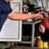 ЛАЙКТИ БАСАМЫЗ ДОСЛАР АНАСЫ БАР АДАМЛАР ЕШ КАШАН КАРТАЙМАЙДЫ АНАЛАРЫМЫЗ АМАН БОЛСЫН