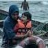 Detik Detik Seorang Wanita Dan Anak Kecil Terjebak Di Perahu Yang Hampir Tenggelam