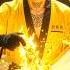 A Delivery Guy Faces Scorn While Proposing Until He Shows A Billion In Cash And 500 Jin Of Gold