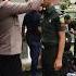 Diantar Ayah Dan Dipakaikan Baret Hijau Sampai Batalyon Tniad Infantri Ayah Sayang