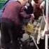 Пенсионеры Санкт Петербурга разгребают просроченные продукты на помойке